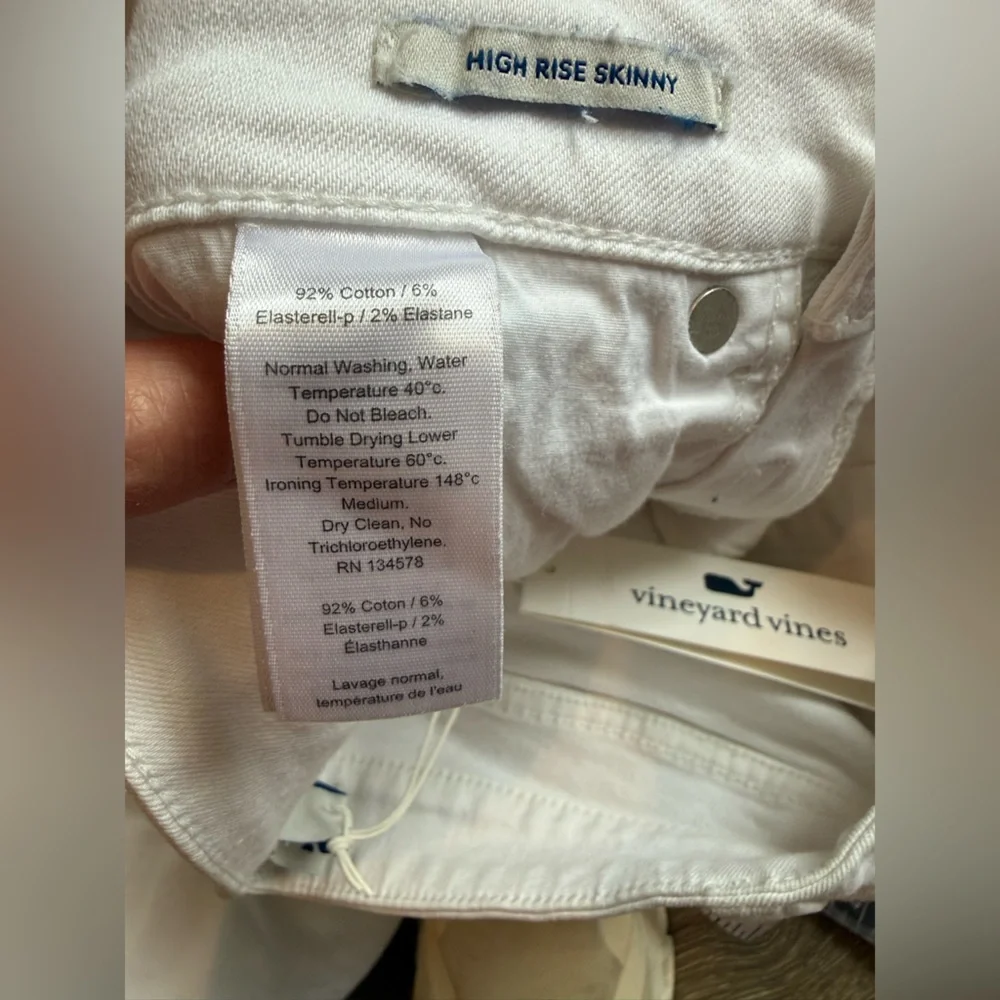 Vineyard Vines clean white